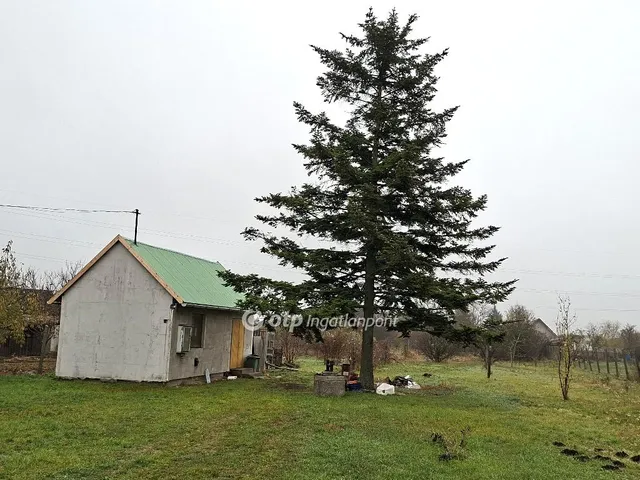 Eladó ház Ráckeresztúr 30 nm