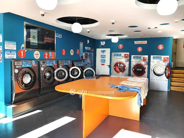 Eladó kereskedelmi és ipari ingatlan Érd 98 nm