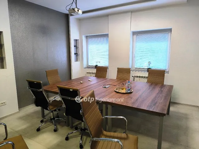 Kiadó kereskedelmi és ipari ingatlan Budapest XXII. kerület, Nagytétény 24 nm