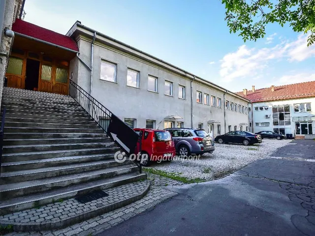 Kiadó kereskedelmi és ipari ingatlan Budapest XXII. kerület 31 nm