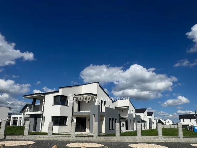 Eladó ház Velence, Bencehegy 190 nm