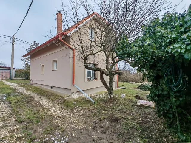 Eladó ház Zsámbék 72 nm