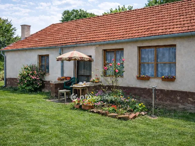 Eladó ház Pápoc 43 nm