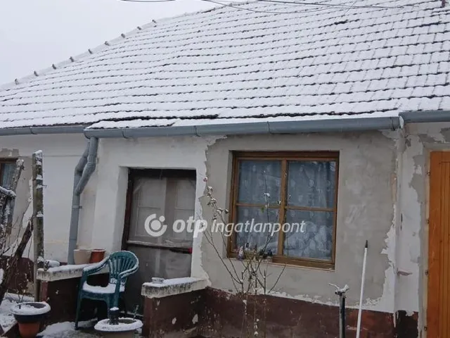 Eladó ház Pápoc 43 nm