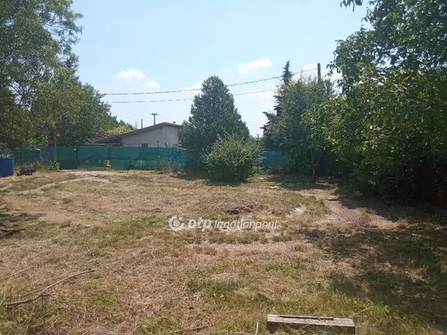 Eladó telek Törökbálint 286 nm
