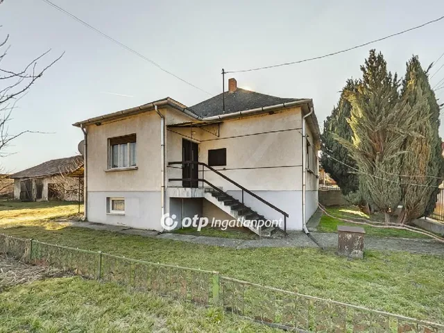 Eladó ház Szomor 90 nm