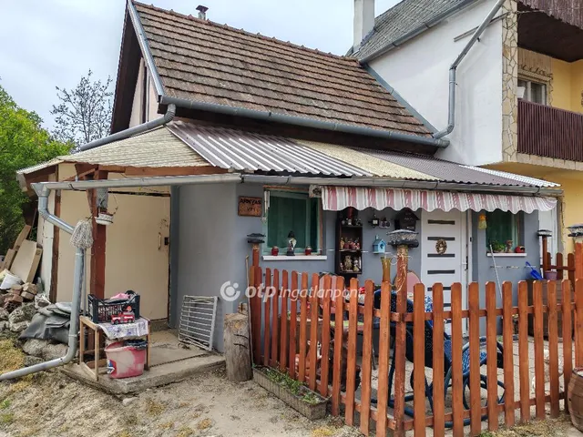 Eladó ház Tök 47 nm