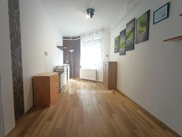 Kiadó ház Érd, Dombosváros 40 nm