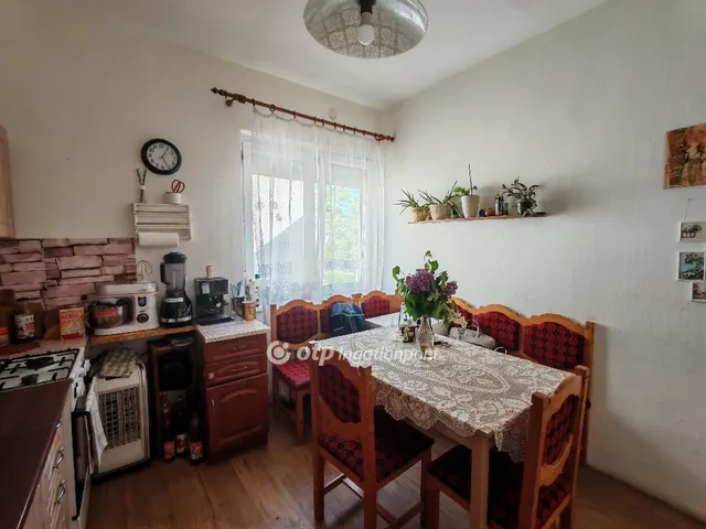 Eladó ház Zsámbék 178 nm