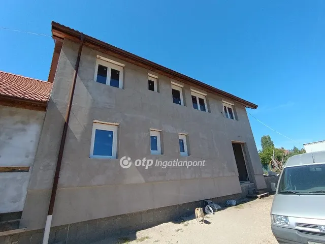 Eladó ház Érd 186 nm