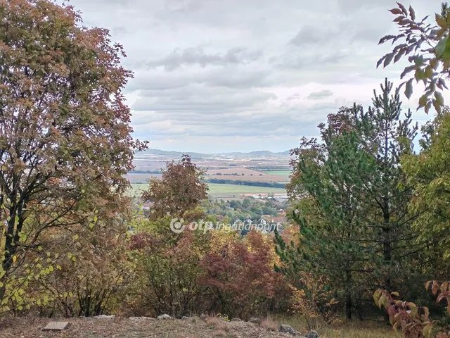 Eladó telek Zsámbék 1698 nm