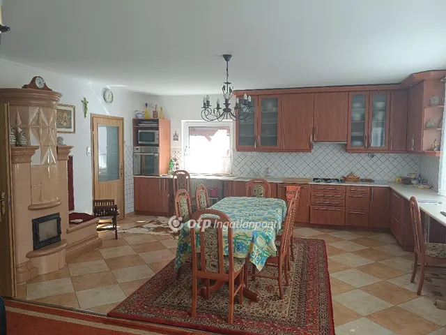 Eladó ház Törökbálint 225 nm