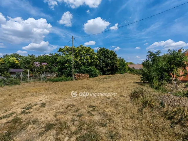 Eladó telek Tabajd 1202 nm