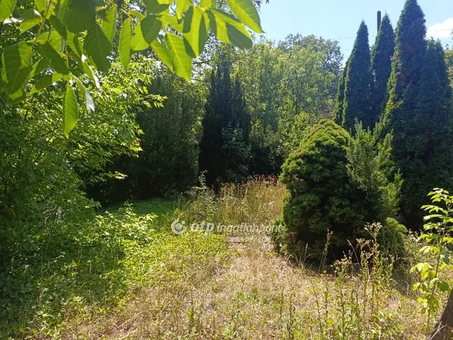 Eladó telek Törökbálint 706 nm