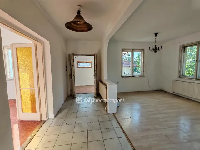 Eladó ház Zsámbék 170 nm