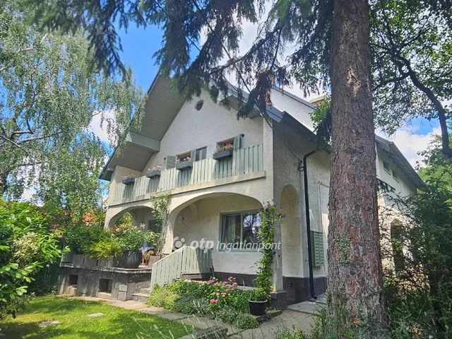 Eladó ház Budakeszi 195 nm