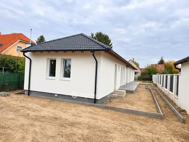 Eladó ház Százhalombatta 65 nm