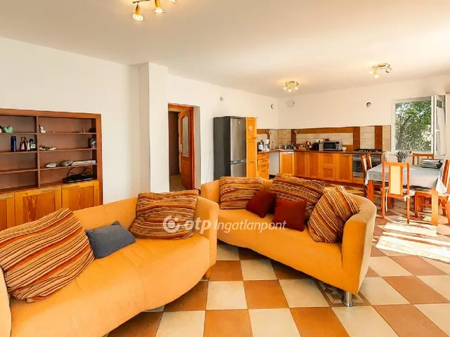 Eladó ház Páty 185 nm