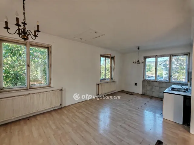 Eladó ház Zsámbék 170 nm