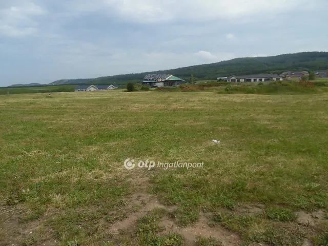 Eladó telek Budajenő, Templomvölgy 12505 nm