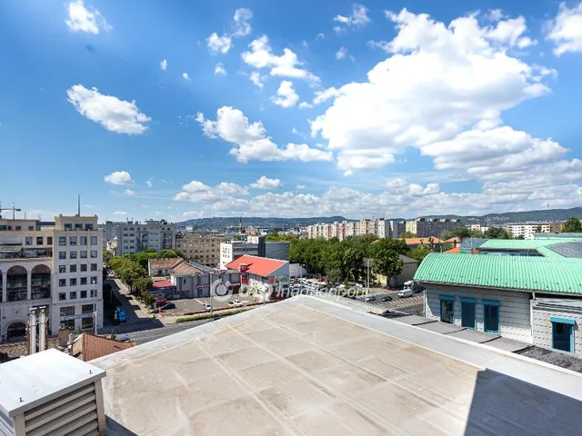 Eladó lakás Budapest XIII. kerület, Csata utca 167 nm