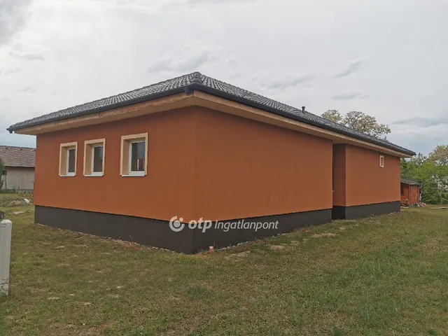 Eladó ház Dabas 153 nm