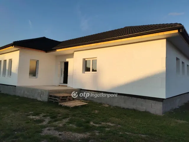 Eladó ház Dabas, Szőlőhegy 153 nm