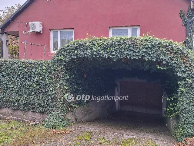 Eladó ház Kápolna 115 nm