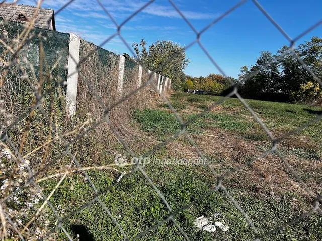 Eladó telek Dunavecse 1823 nm