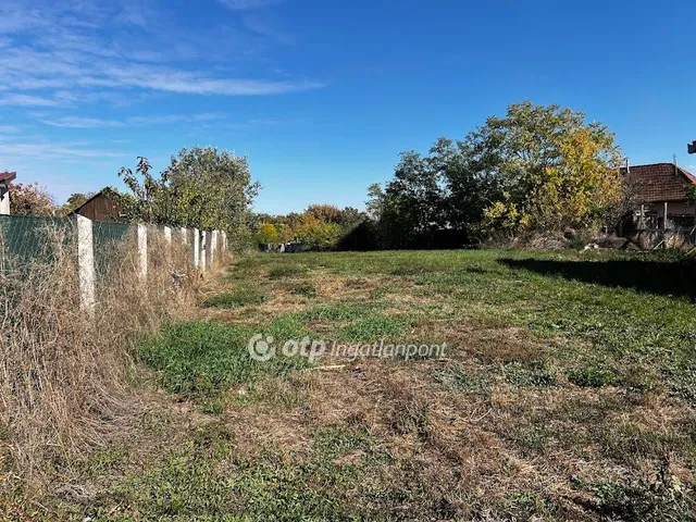 Eladó telek Dunavecse 1823 nm