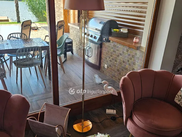 Eladó üdülő és hétvégi ház Makád 150 nm