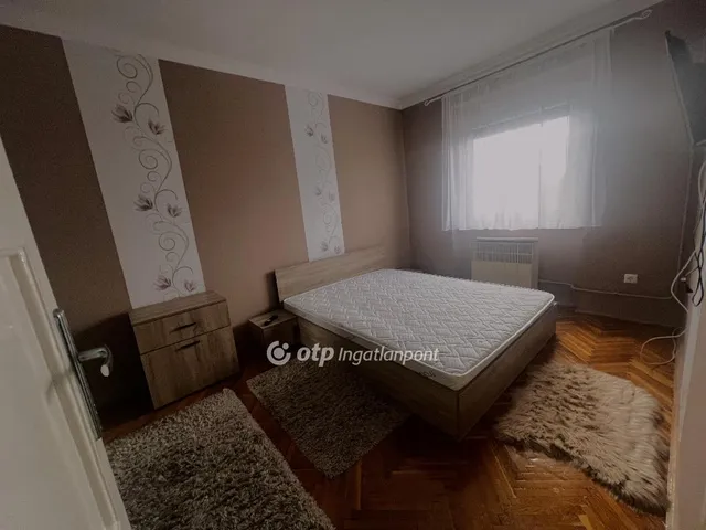 Eladó lakás Szabadszállás 64 nm