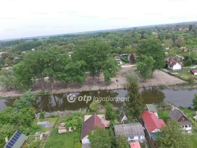 Eladó telek Dömsöd 572 nm