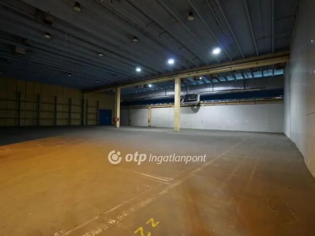 Kiadó kereskedelmi és ipari ingatlan Budaörs 450 nm