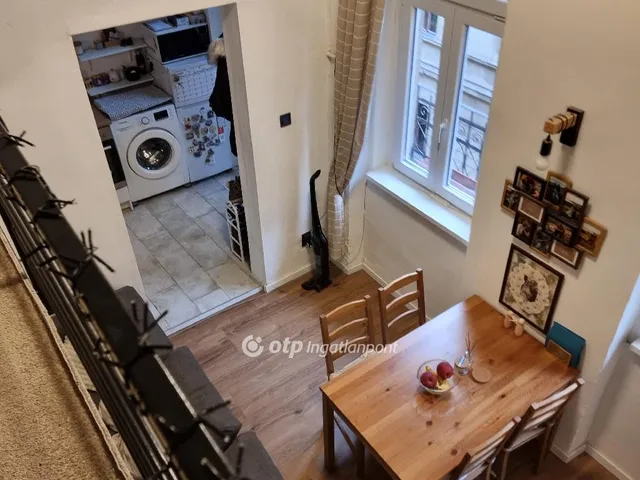 Eladó lakás Budapest VI. kerület 27 nm