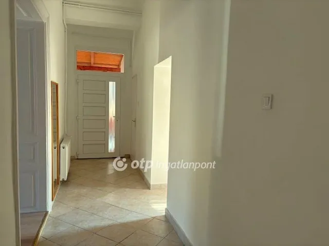 Eladó ház Budapest XVI. kerület 146 nm