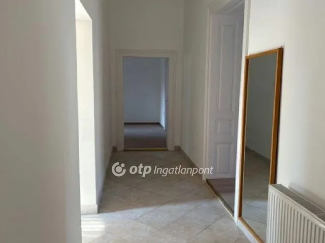 Eladó ház Budapest XVI. kerület 146 nm