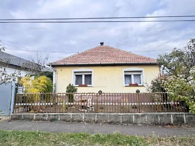 Eladó ház Gyöngyöspata 130 nm
