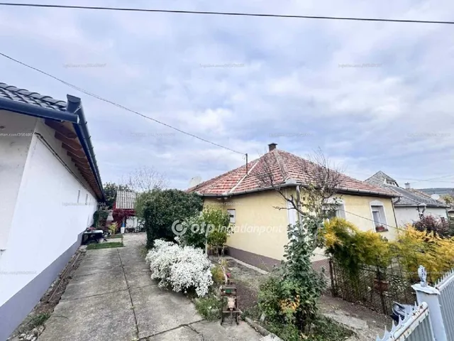Eladó ház Gyöngyöspata 130 nm