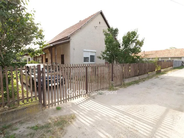 Eladó ház Kiskunlacháza 69 nm