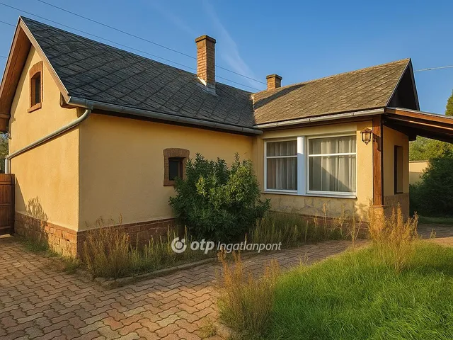 Eladó ház Téglás, Központ 70 nm