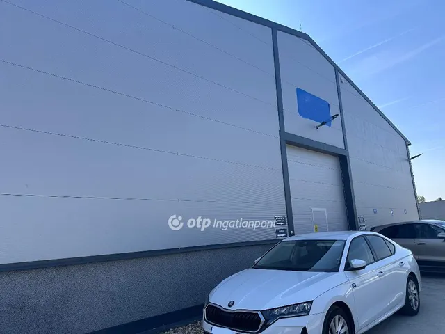 Kiadó kereskedelmi és ipari ingatlan Dunavarsány 580 nm