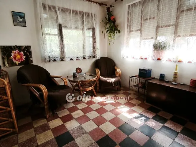 Eladó mezőgazdasági ingatlan Délegyháza 70 nm