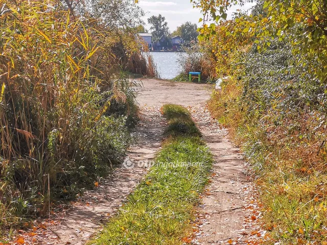 Eladó üdülő és hétvégi ház Szigetszentmiklós 26 nm