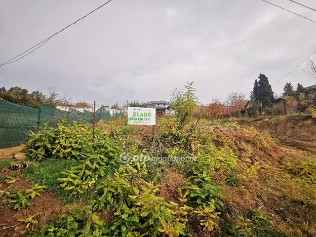 Eladó telek Mogyoród 750 nm