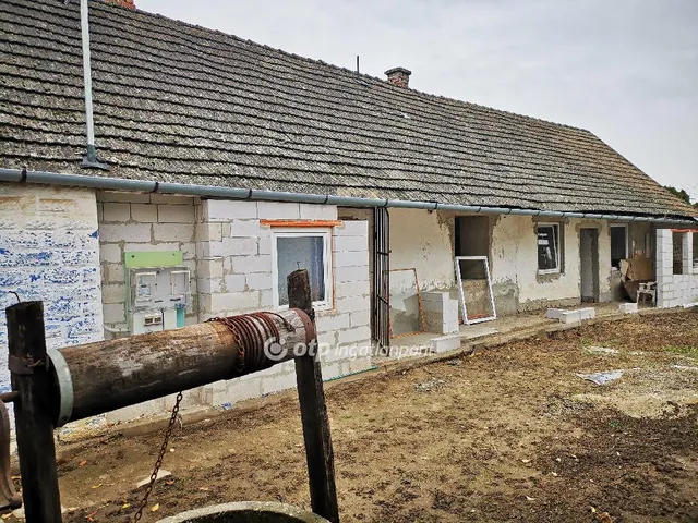 Eladó ház Dunaföldvár 107 nm