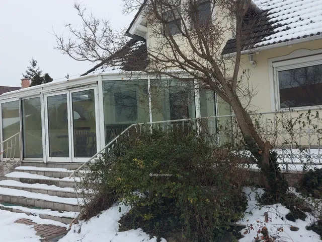 Eladó ház Dunaharaszti 340 nm