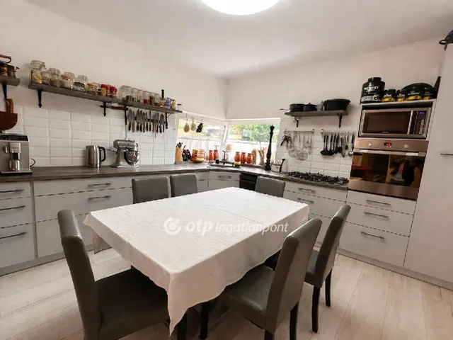 Eladó ház Délegyháza 186 nm