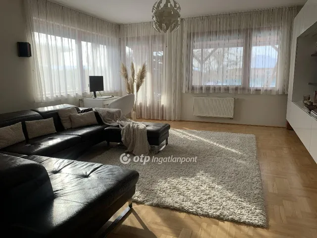 Eladó ház Délegyháza 135 nm