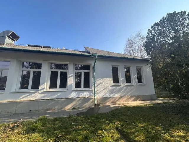 Eladó kereskedelmi és ipari ingatlan Vecsés 364 nm